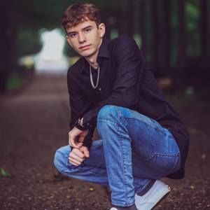 Meet your Posher, Alan